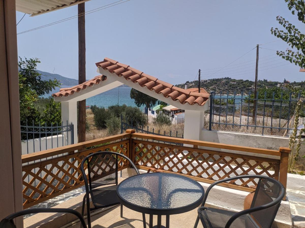 Villa Iliakti Relaxing Seaside à Salamine Extérieur photo