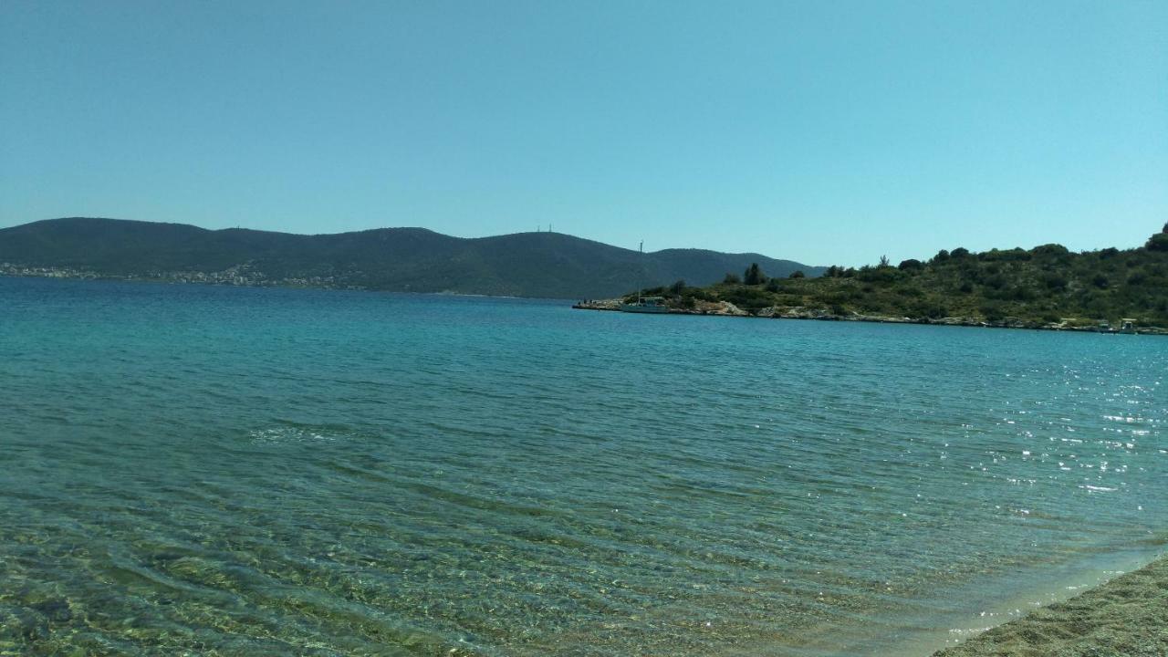Villa Iliakti Relaxing Seaside à Salamine Extérieur photo